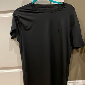 Under Armour Fitted T Size M
